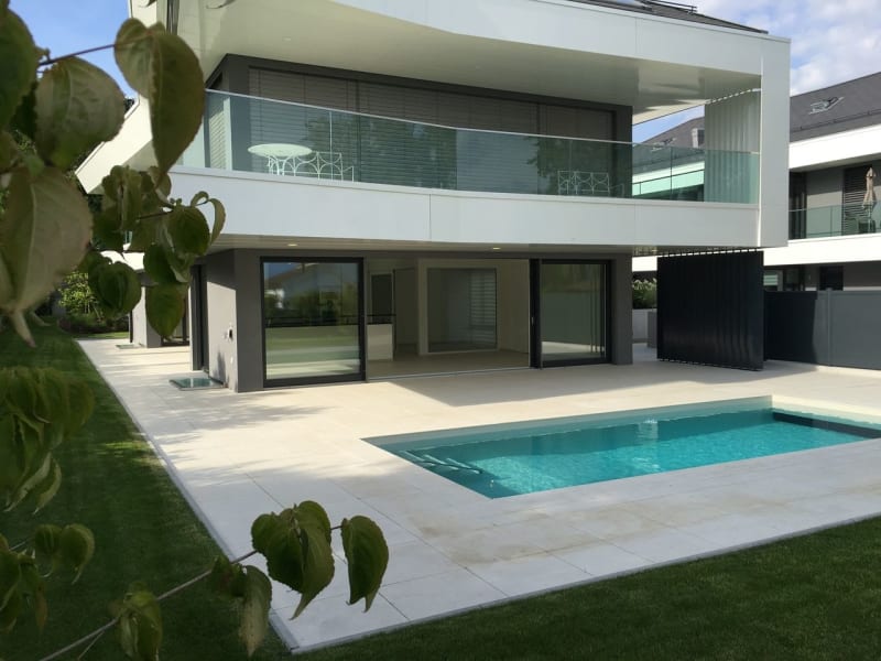 Magnifique appartement – villa de 5.5 pièces avec piscine